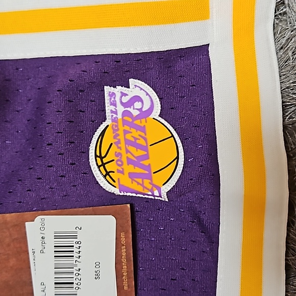 Mitchell and Ness lakers shorts nwt - Picture 3 of 4